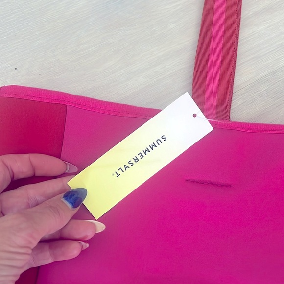 Summersalt NWT Neoprene Beach Tote Bag cherry Red Hot Pink - Picture 3 of 13